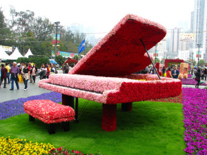 This is the kind of flowery I can get behind. (Flowery Piano by Andreas (CC BY-SA 2.0)